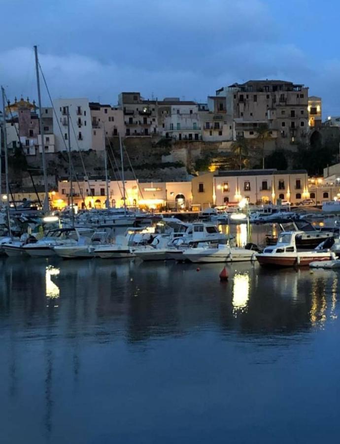Affittacamere Le Signorine Castellammare del Golfo Exterior foto